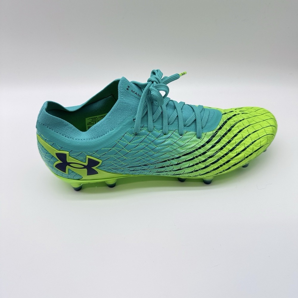 Under Armour  UA Magnetico Elite Pro 5 Clone Mens 9 Women 10.5,Football & Soccer